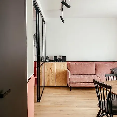 Colors - Tylko 10 Minut Piechota Od Energylandii * Zator