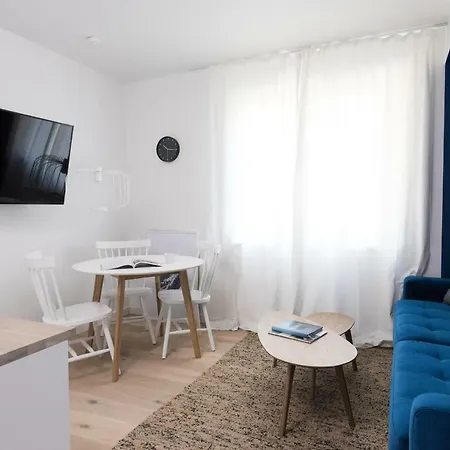 Colors - Tylko 10 Minut Piechota Od Energylandii Zator